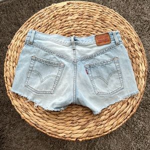 501 Woman’s Levi’s High Waisted Shorts